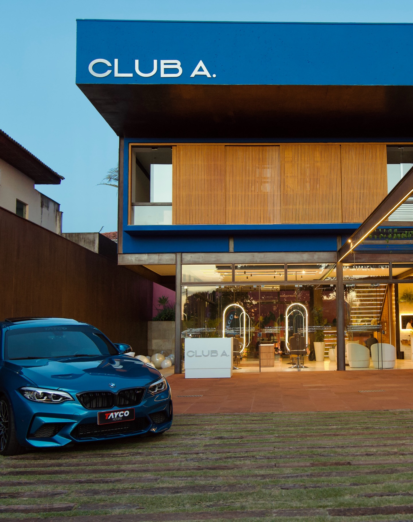 Club A. — Espaço